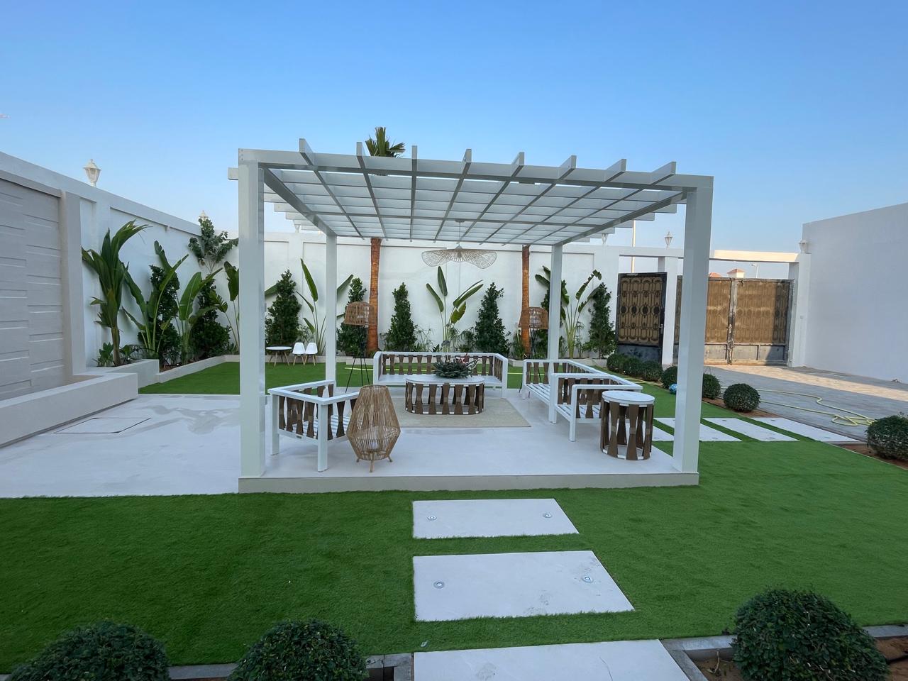 Gazebos & Pergolas